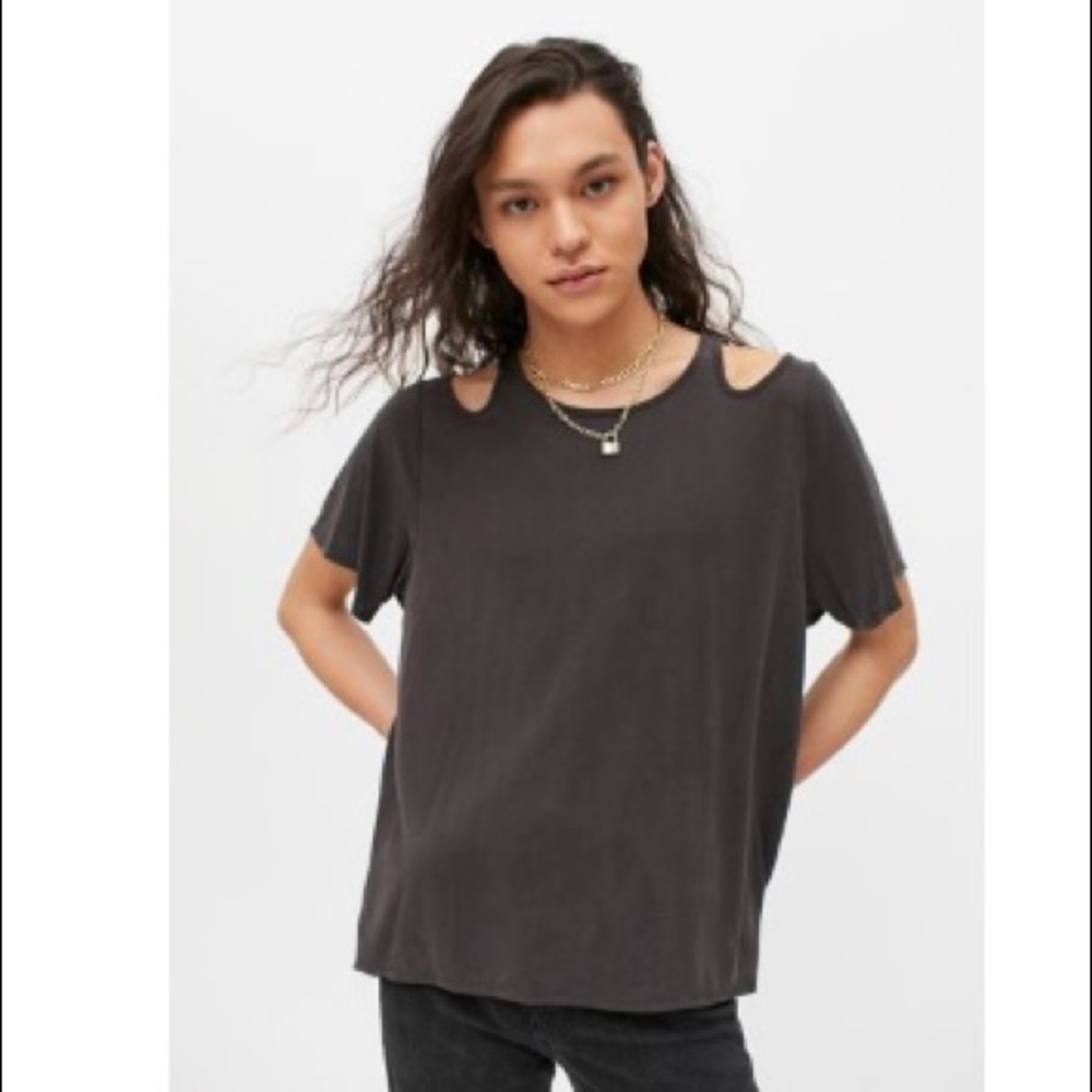 Urban Outfitters | Cold-Shoulder Black Tee | Medium